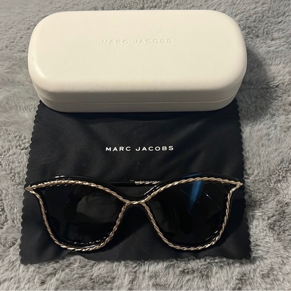 Marc Jacobs black & gold sunglasses - Picture 2 of 5